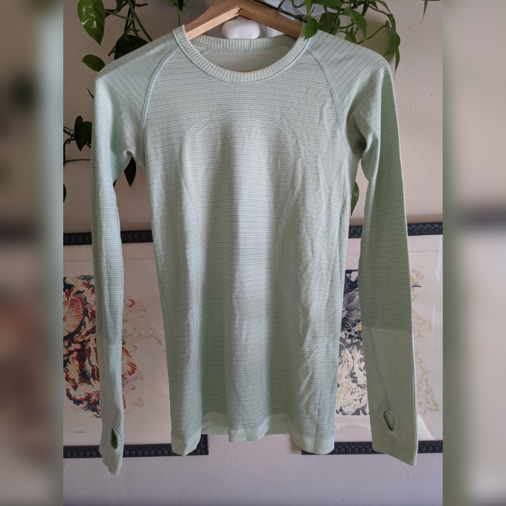 Lululemon Long Sleeve Shirt - size XS/S *No tag*